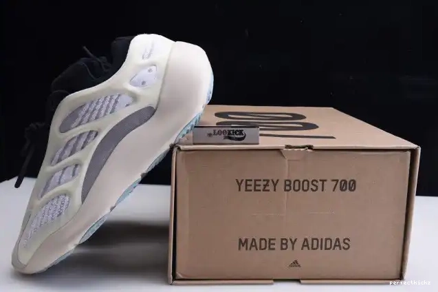 Boost 700 Yeezy Adidas V3 Azael FW4980 0626